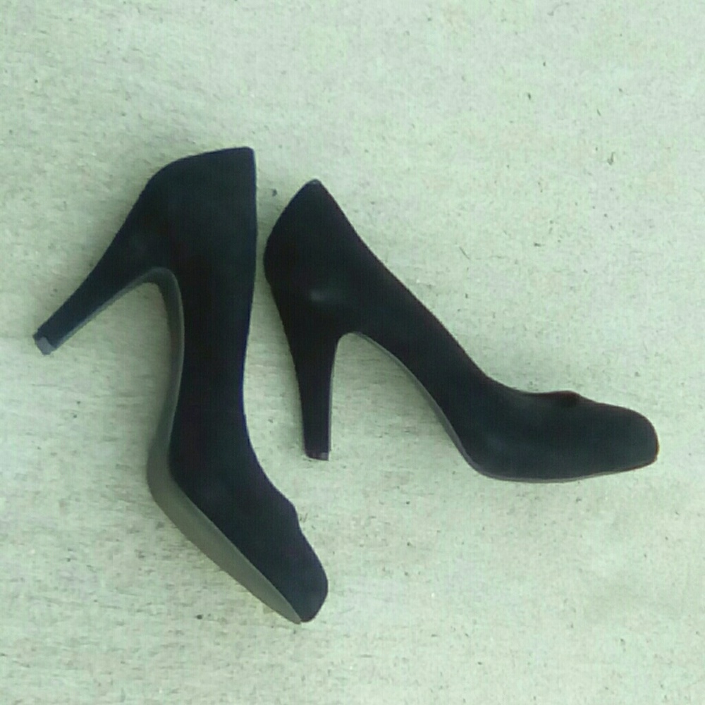 Steve Madden Black Classic Leather Pumps Sz 9 1/2