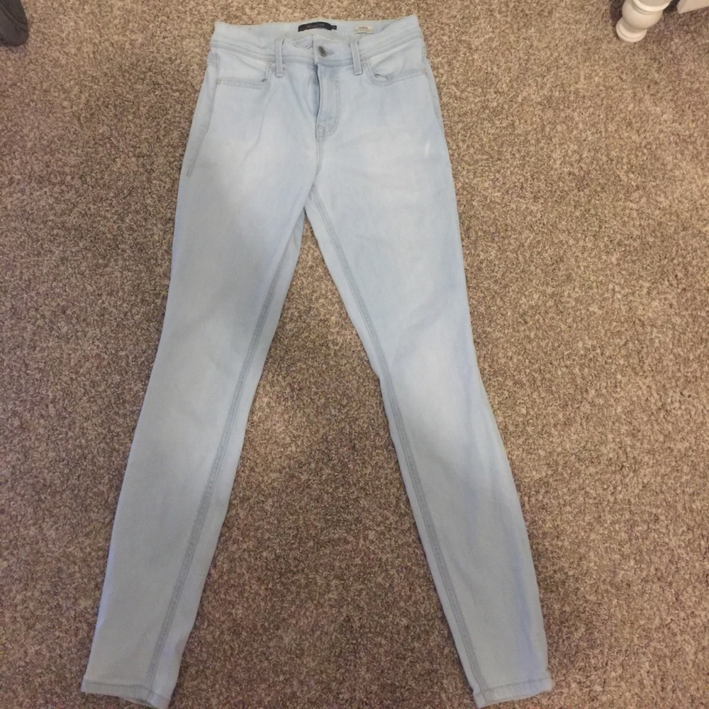 High waisted skinny light wash jeans