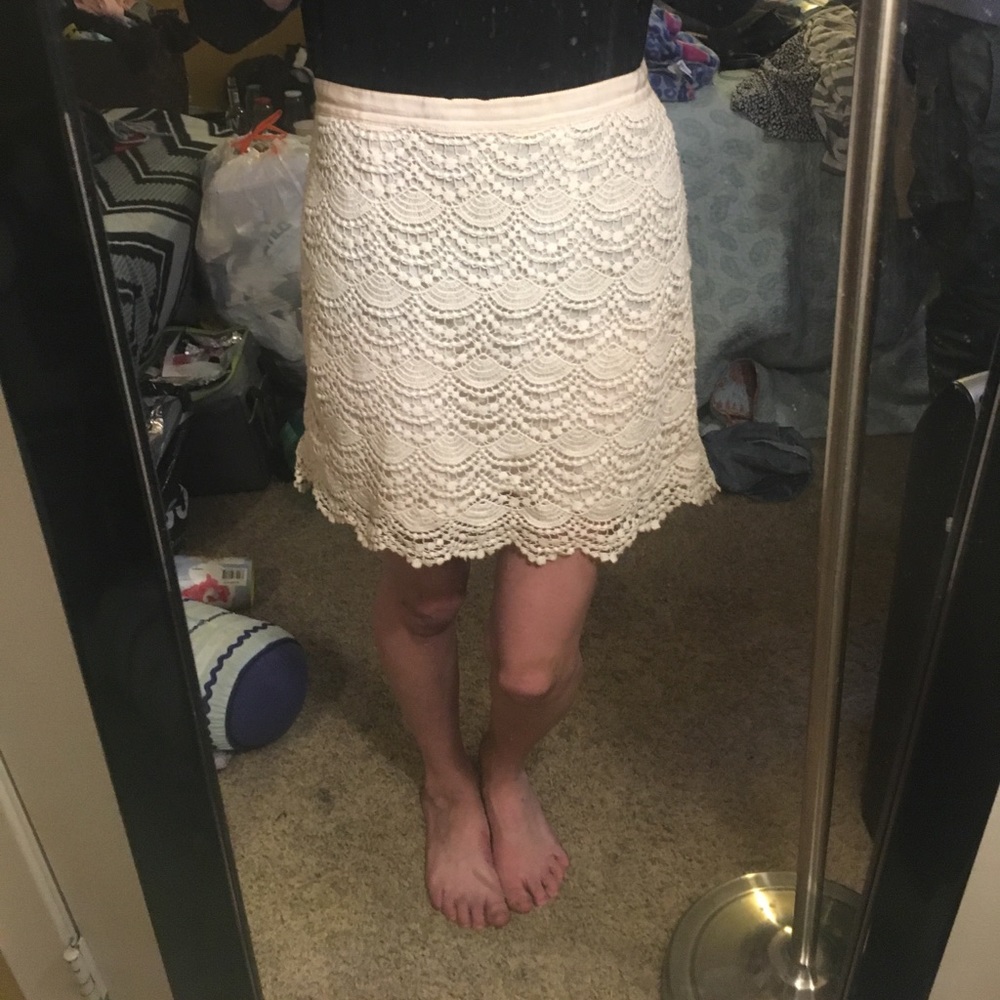 White lace skirt