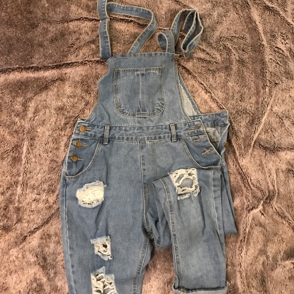 Loose/distress overalls