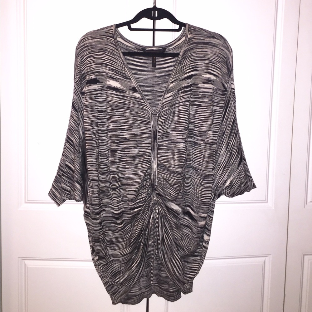 BCBGMAXAZRIA 100% Silk Black & White Patterned Top