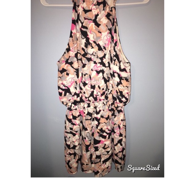 PERFECT SUMMER ROMPER - Picture 3 of 3