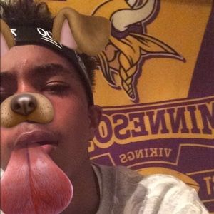 Meet your Posher, Adrian