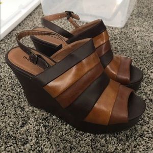 Madden Girl Wedges
