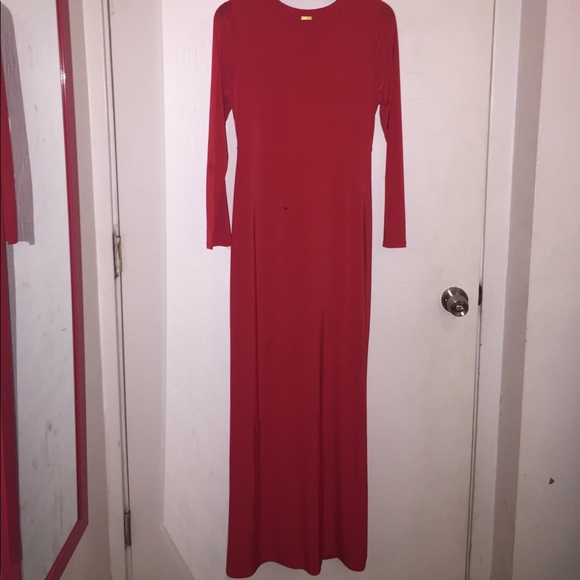 Thalia sexy red dress - Picture 3 of 3