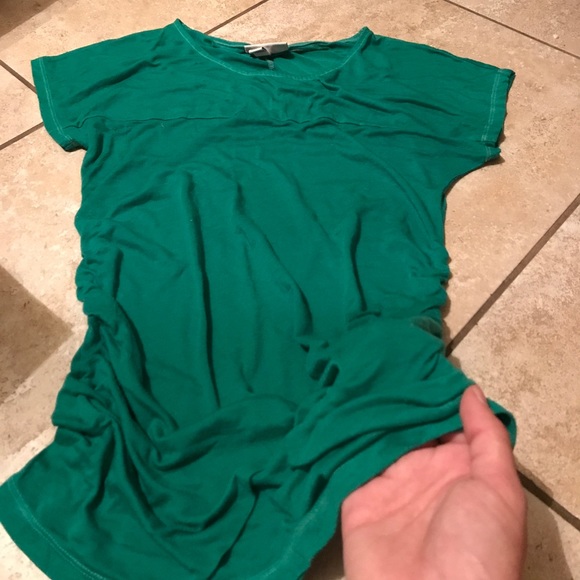 Green Maternity top - Picture 2 of 3