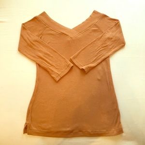 Free People double v off the shoulder fitted T