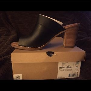 TOMS Majorca Mule Sandal