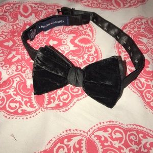Bow tie