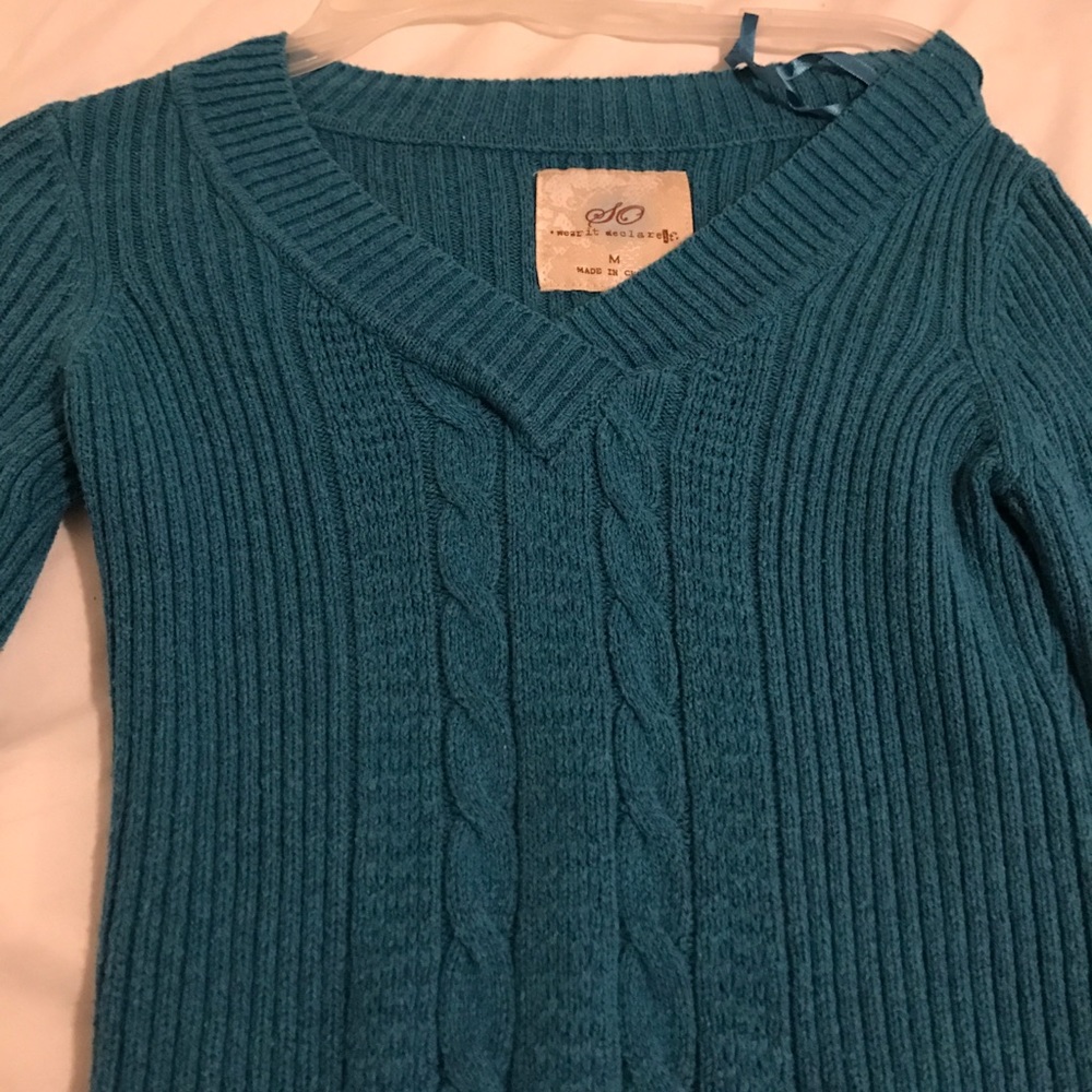 Sweater - Picture 2 of 2