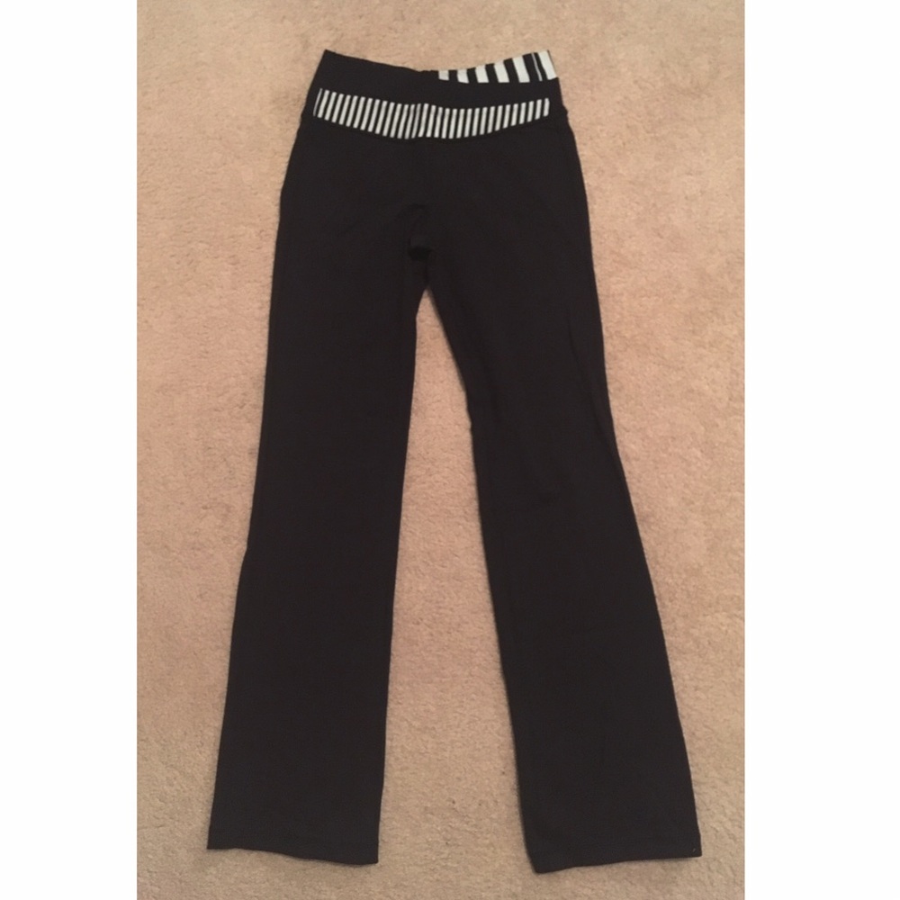lululemon yoga pants