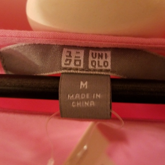 Uniqlo simple pink long sleeved shirt - Picture 3 of 4