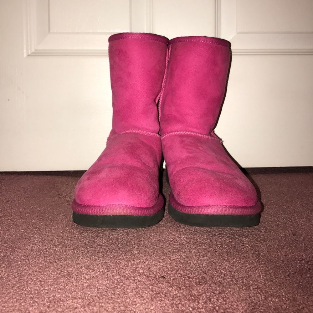 Hot pink uggs
