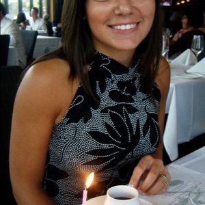 Sleeveless black & white top