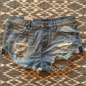 Volcom Denim Cut Offs 28w