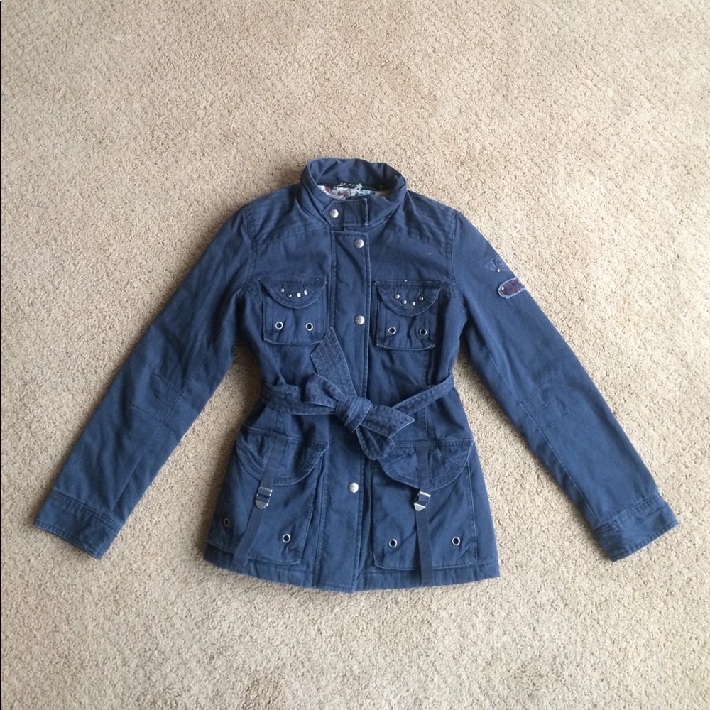 Lightly insulated winter military jacket