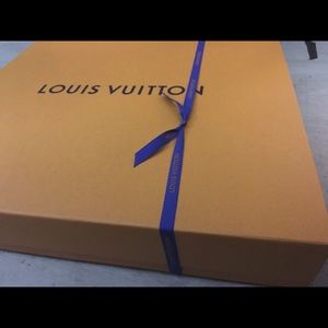 Authentic Louis Vuitton neverfull box and bag