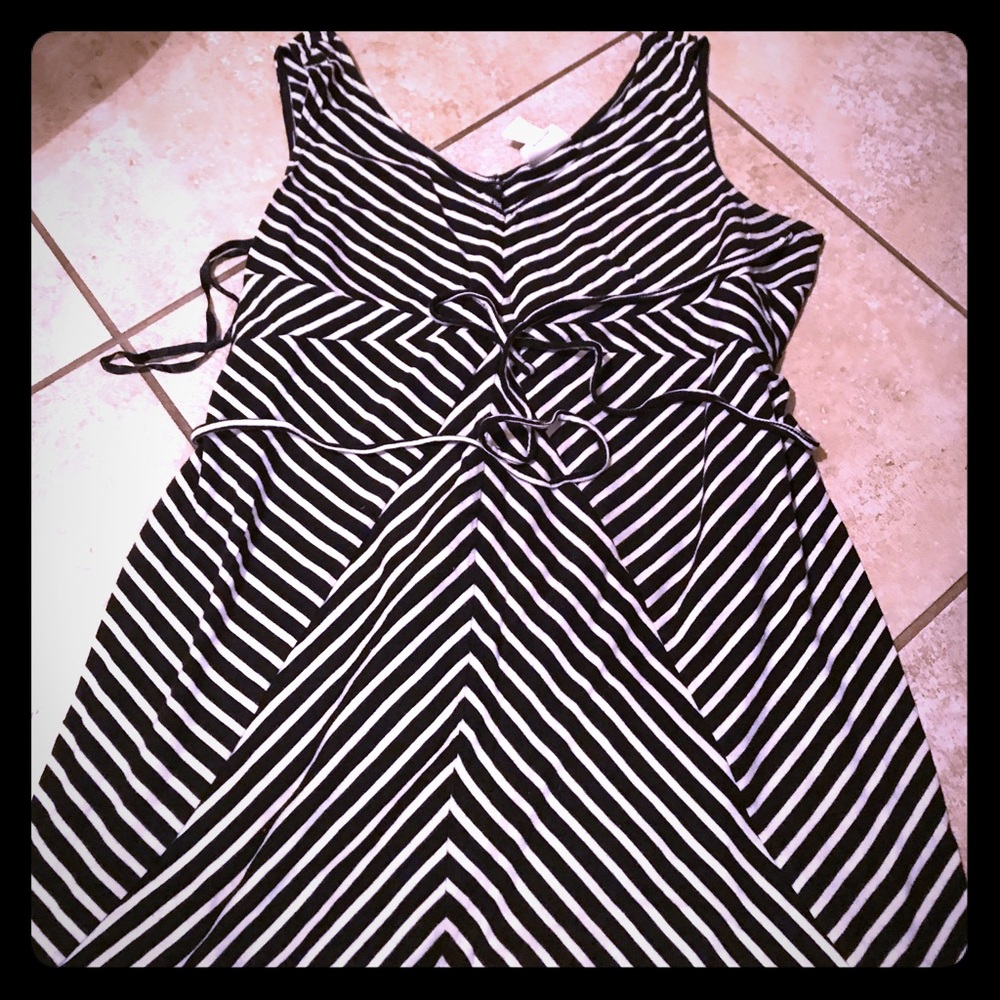 Black & White Maxi Maternity Dress