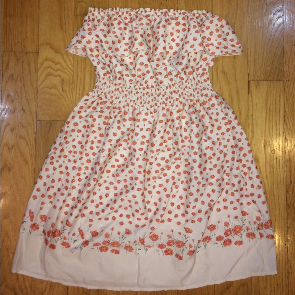 Strapless Flow Dress