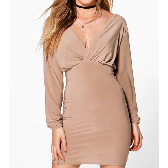 Dress - Picture 2 of 3