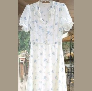 VINTAGE DRESS