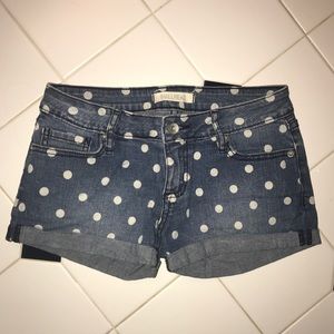 Bullhead polka dot jean shorts size 1