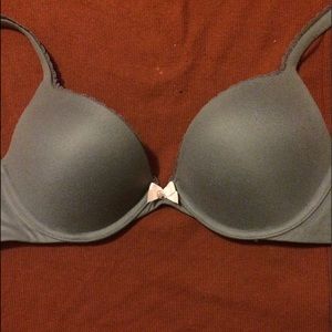 NEW 32c body by Victoria's Secret push up bra