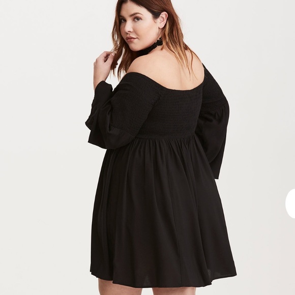 ONLY 2 LEFT!! 🌸 NWT Smocked Bell Sleeve Dress - Picture 2 of 4