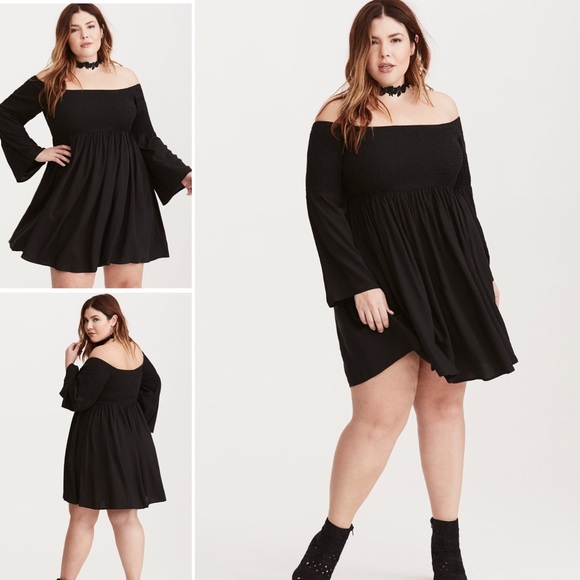 torrid Dresses & Skirts - ONLY 2 LEFT!! 🌸 NWT Smocked Bell Sleeve Dress