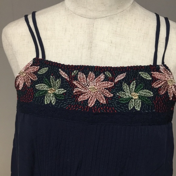 American eagle outfitters dress top - Picture 2 of 6