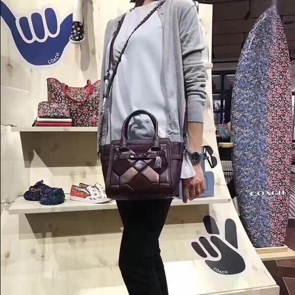 Coach swagger 21 for sale，free shipping - Picture 4 of 4