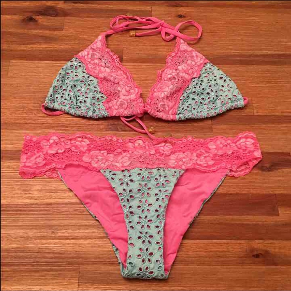 Beach Bunny bikini set