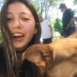 Meet your Posher, Lorena