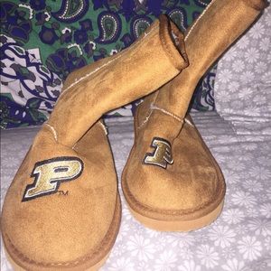 Purdue boots never worn