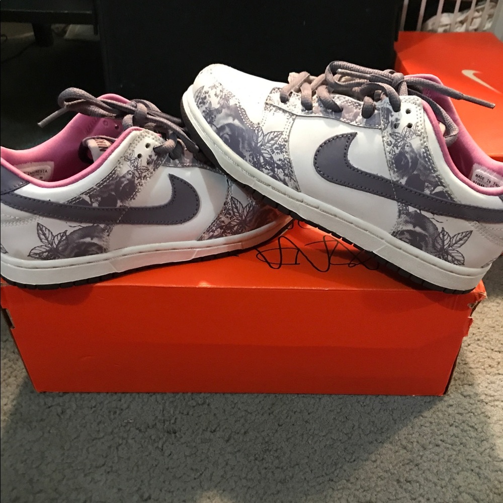Like New Purple Nike Dunks