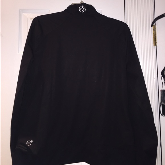 BRAND NEW puma weatherproof jacket - Picture 7 of 7