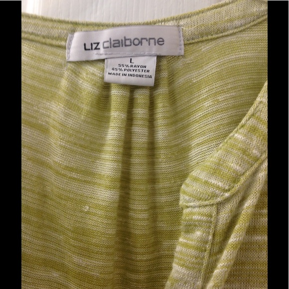 Super Cute Liz Claiborne Top - Picture 2 of 2