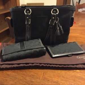 Beautifully Kept Coach Bundle!