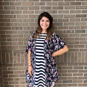 Meet your Posher, Maira