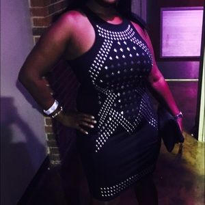 🍒Adorable Express dress, w/silver pyramid stud!🍒