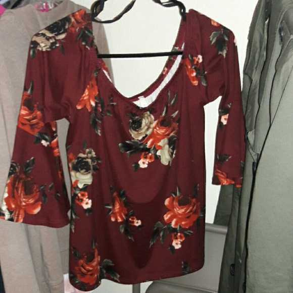 chocolate  Tops - Off the sholder short with medium sleve