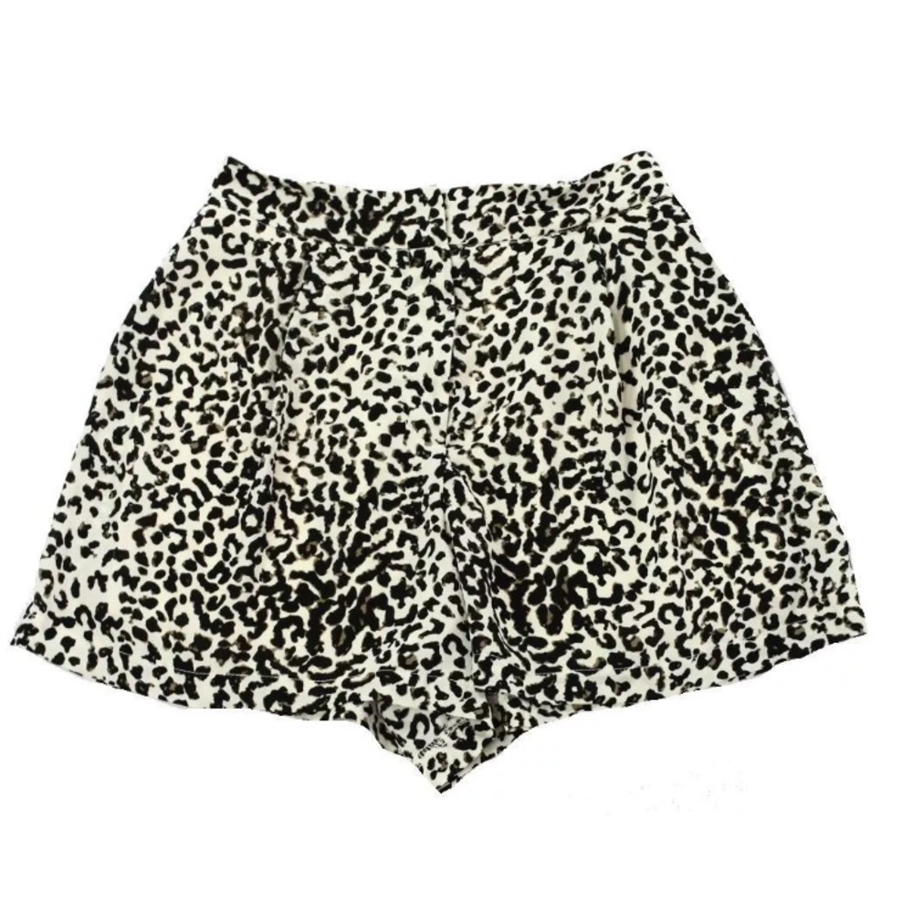 NWT ASTR Leopard Print Shorts