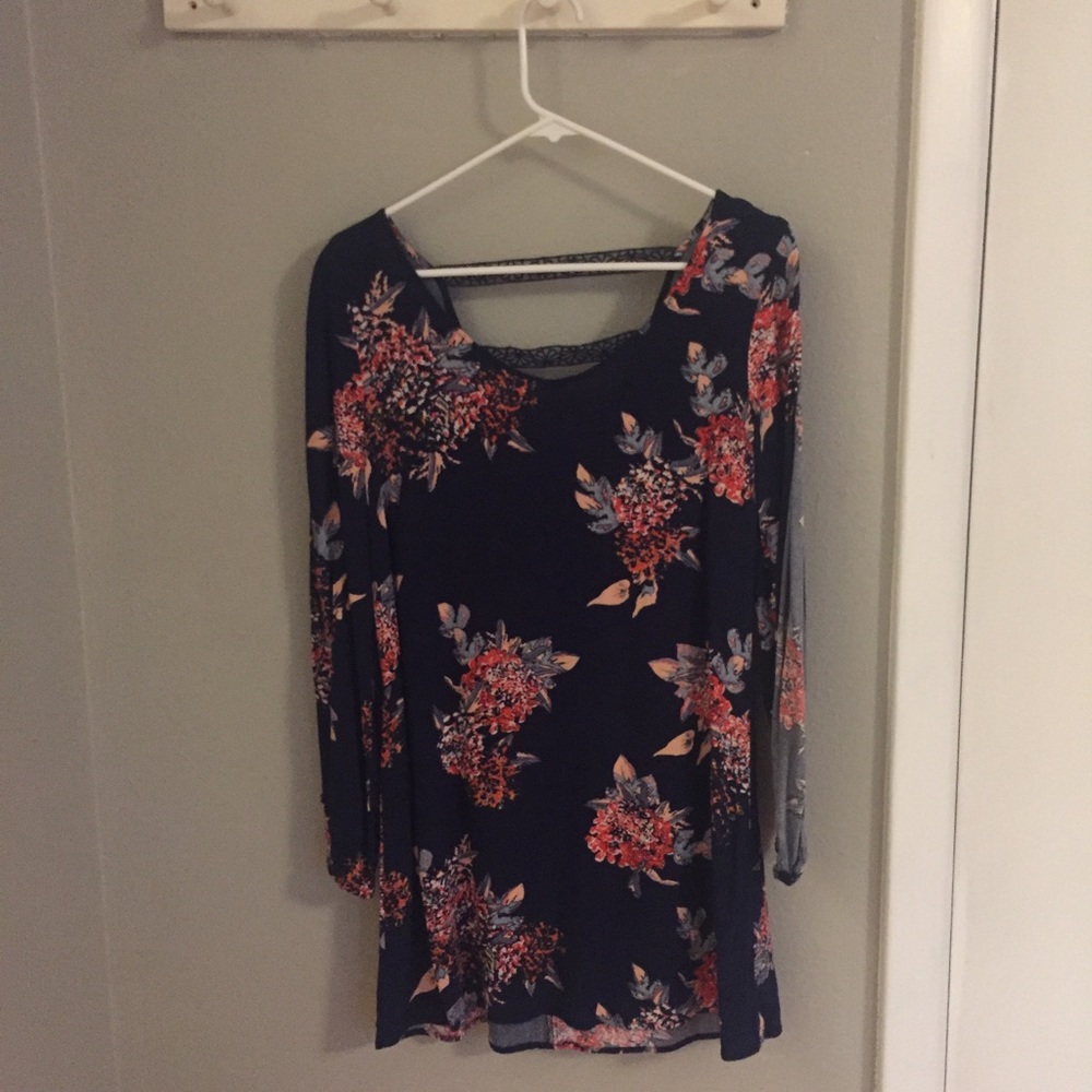 Floral shift dress