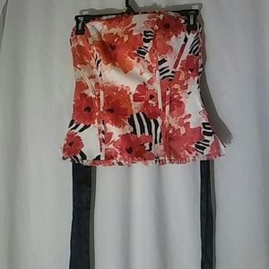 White house/Black market top