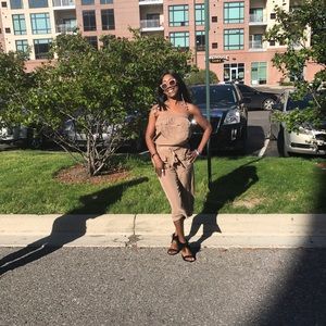 Meet your Posher, Sharneka