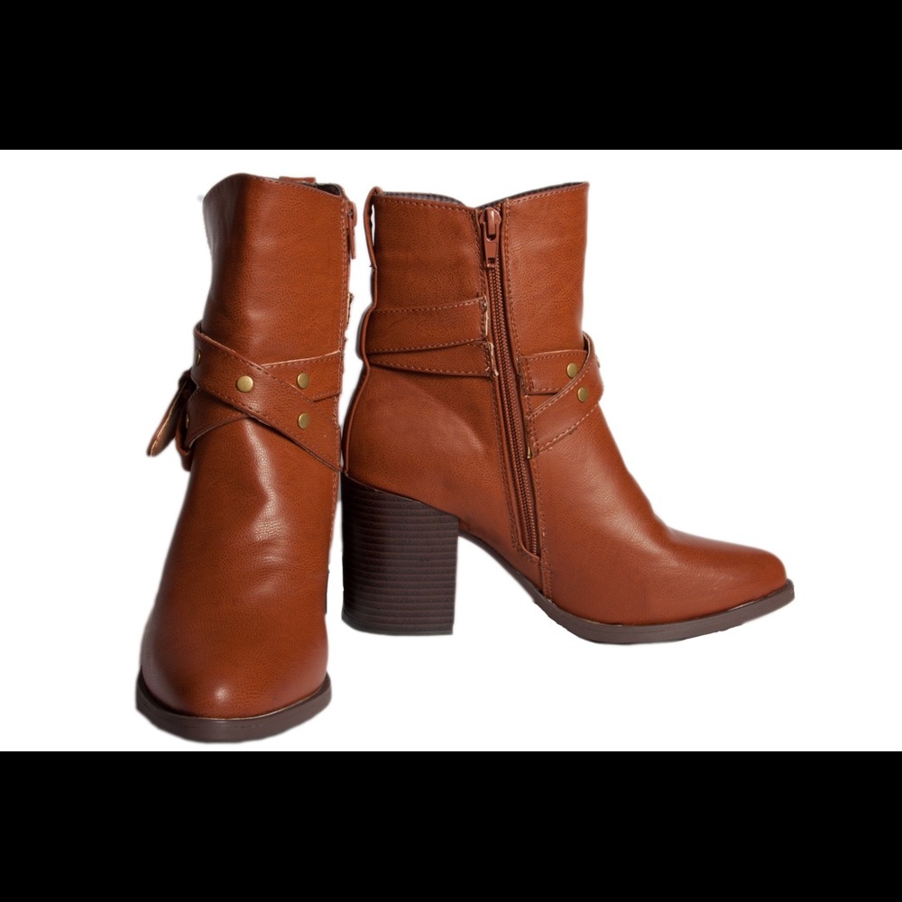 Hot Kiss zip heel bootie
