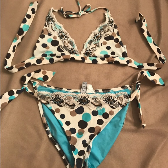 Luxury line bikini- Becca Bikini - Picture 1 of 3