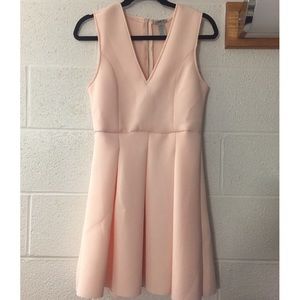 ✨NWOT Pink V-Neck Dress