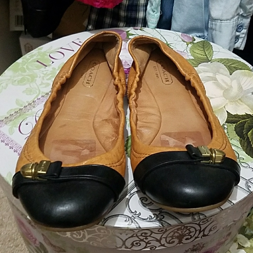 Coach flats!