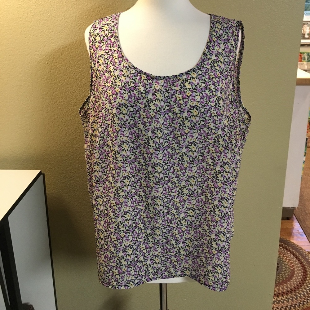 🌷Flowy Floral Tank Top Blouse🌷